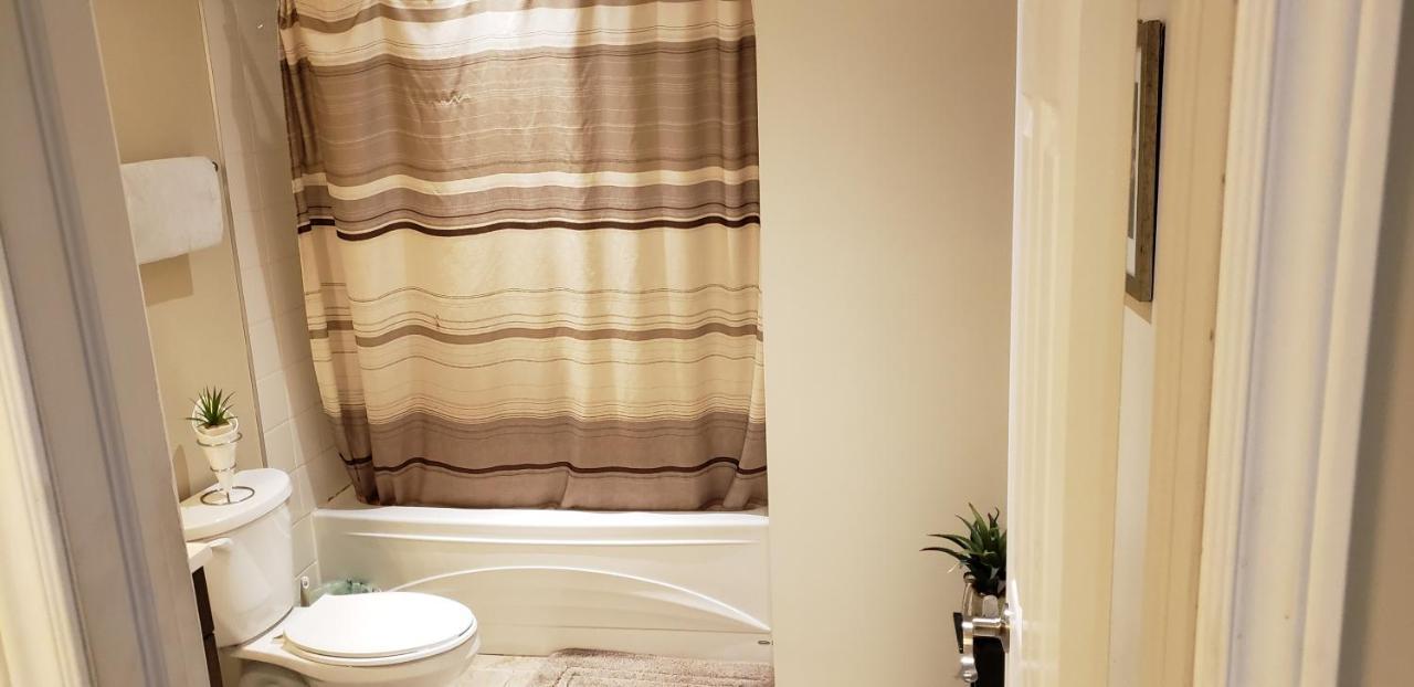 Lovely Guest Entire Apartment Minutes From Ottawa Airport Exteriér fotografie