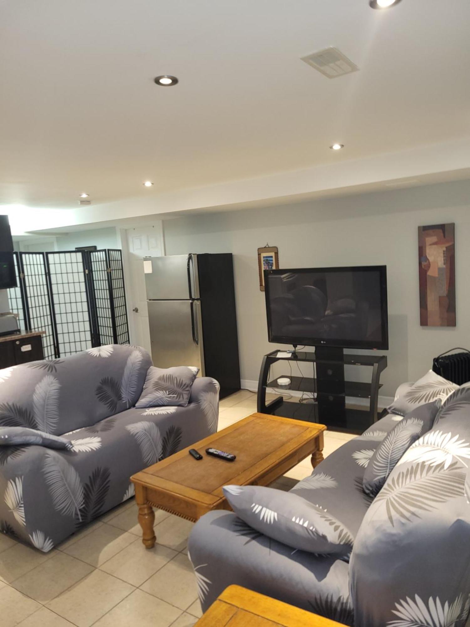 Lovely Guest Entire Apartment Minutes From Ottawa Airport Exteriér fotografie